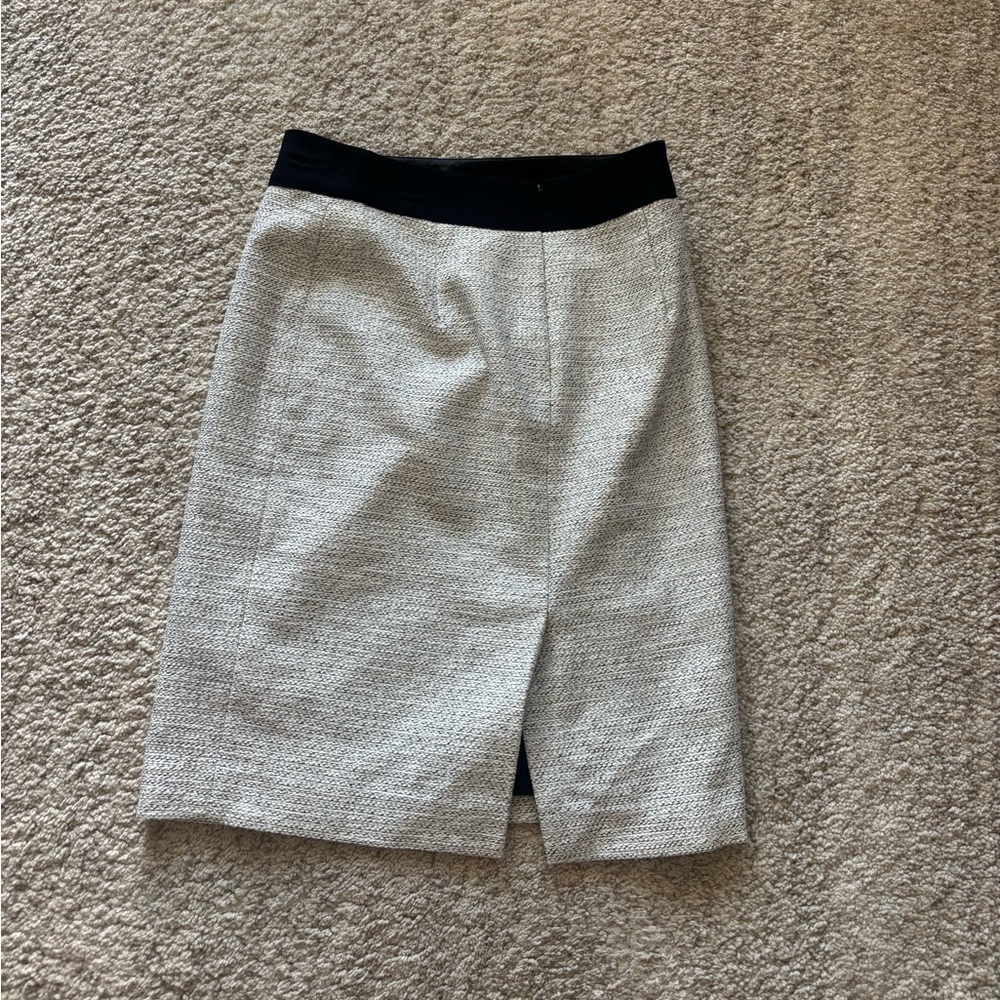 Banana Republic Pencil Skirt - Picture 3 of 5